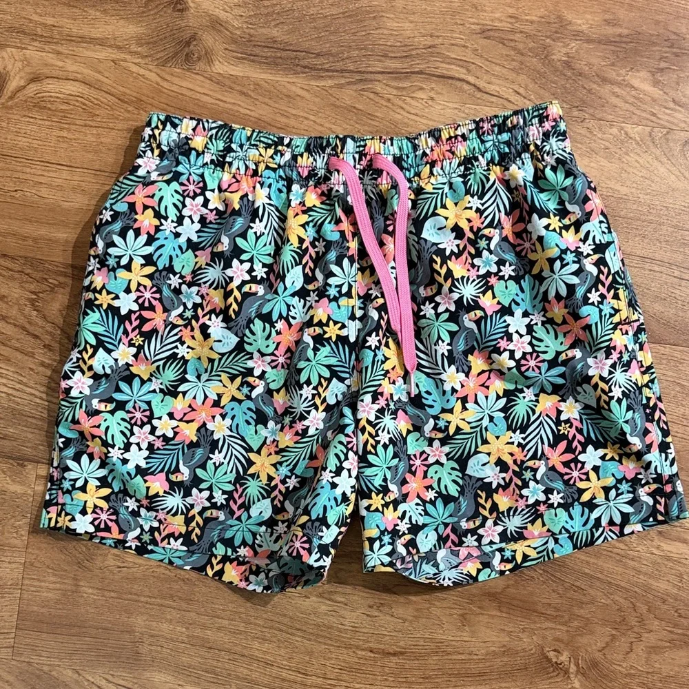 Chubbies The Bloomerangs Men Small Black Floral Elastic Classic Swim‎ Trunks